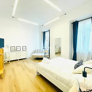 Larios Hostal